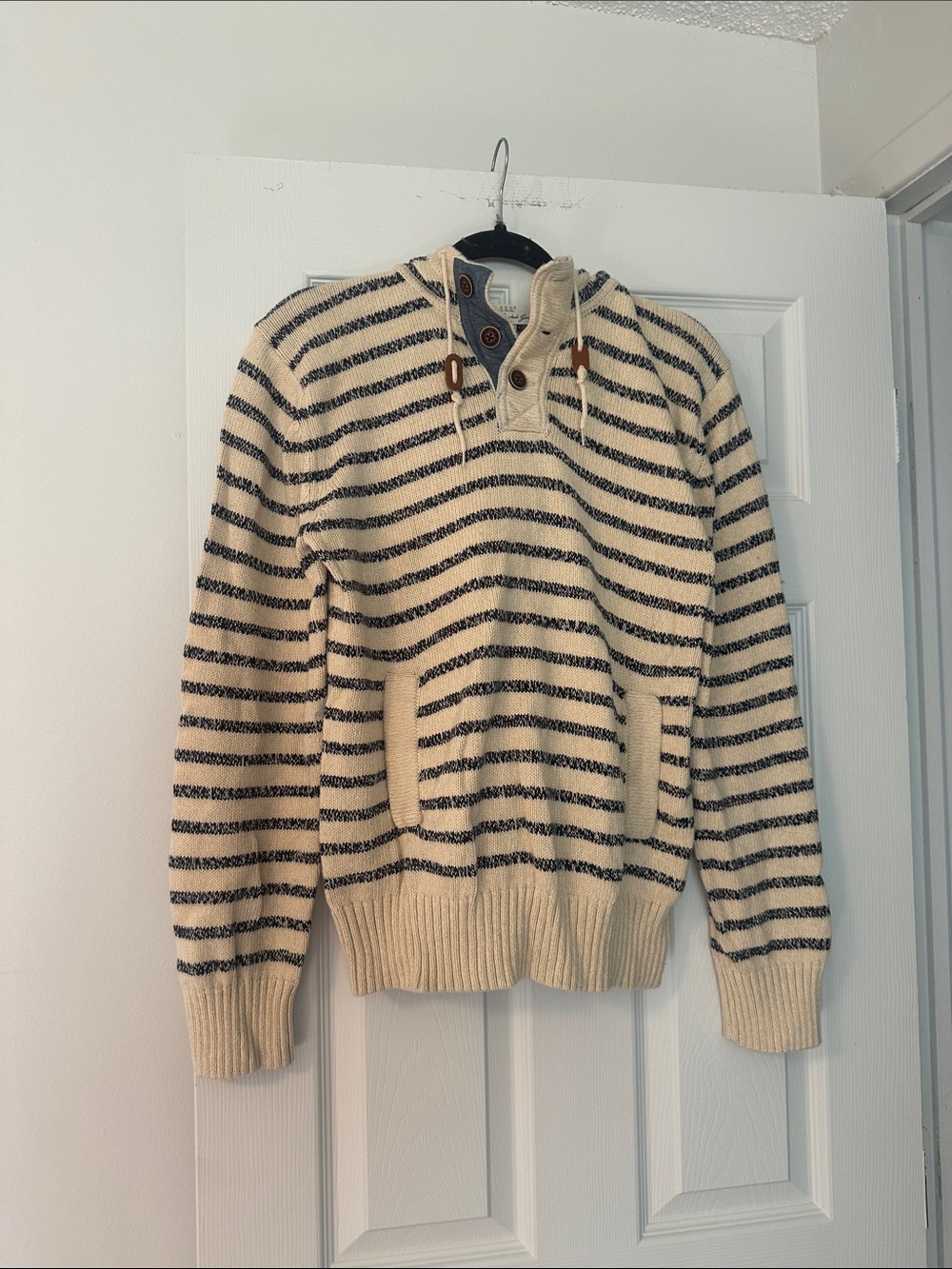 Men's Cream Striped Crewneck Pullover Sweater